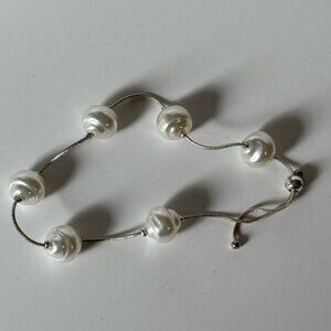 NEW Plunder Design Pearl Bead Adjustable Bracelet – Silver‎ Chain